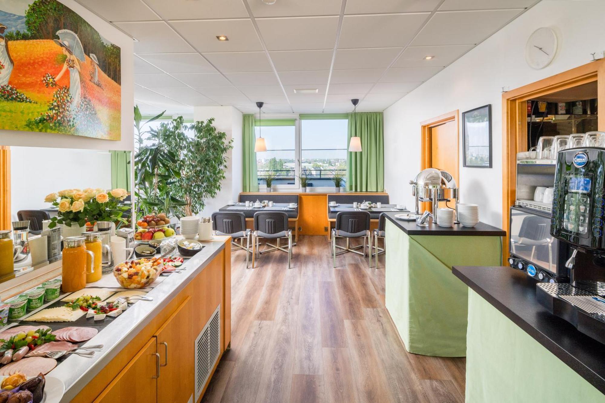 Garden Hotel Крефелд Екстериор снимка